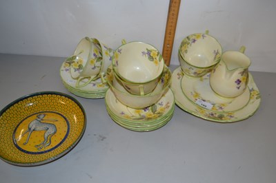 Lot 199 - Quantity of Royal Doulton April pattern tea...