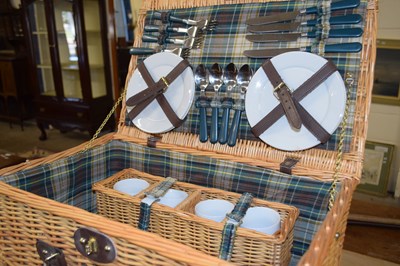 Lot 311 - Fitted wicker picnic hamper