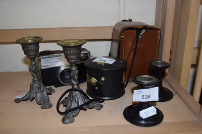 Lot 536 - Quantity of very small collectables including...