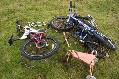Lot 331 - Quantity of children's mountain bikes and a...