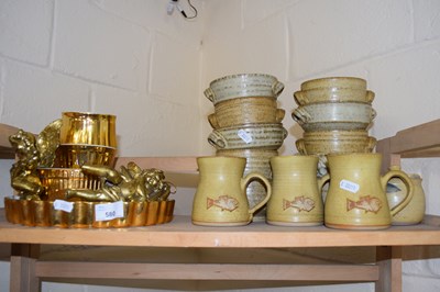 Lot 580 - Various Royal Worcester and other gilt ware...