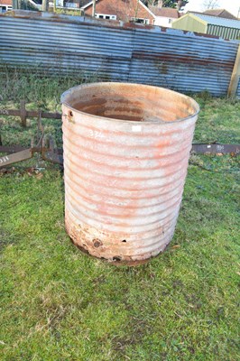 Lot 335 - Vintage ribbed water tank, (a/f)