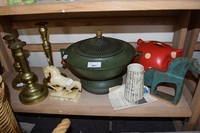 Lot 661 - Selection of various metal and ceramic wares...