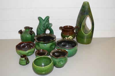 Lot 13 - MIXED LOT: GREEN GLAZED CERAMICS TO INCLUDE...