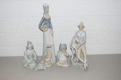 Lot 22 - COLLECTION OF FOUR SPANISH LLADRO STYLE FIGURES