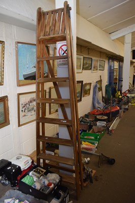 Lot 943 - Wooden step ladder