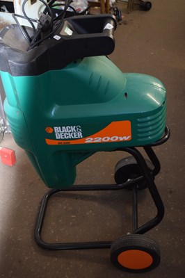 Lot 956 - Black & Decker garden shredder