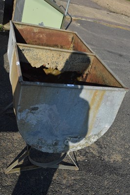 Lot 424 - Galvanised iron oil bath (a/f)