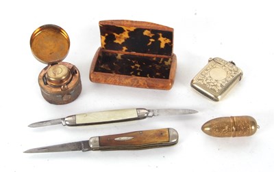Lot 144 - Mixed Lot: Vintage burr wood snuff box,...