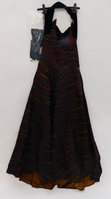 Lot 45 - A lady's evening dress by Ricci Michaels of...