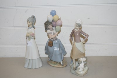 Lot 51 - LLADRO FIGURE OF A YOUNG GIRL WITH BALLOONS...