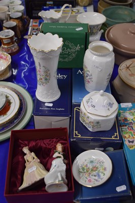 Lot 129 - Mixed Lot: Aynsley Wild Tudor jugs, vases etc...