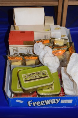 Lot 518 - Quantity of assorted scale model figures and...