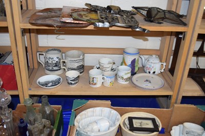 Lot 527 - Mixed Lot: Commemorative wares and other items