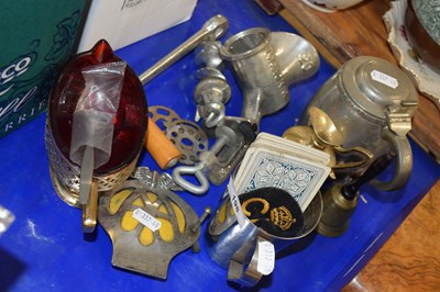 Lot 198 - Mixed Lot: An AA badge, vintage mincer and...