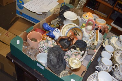 Lot 647 - Mixed Lot: Assorted ceramics and glass