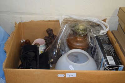 Lot 678 - Mixed Lot: Binoculars, oil lamp and shade