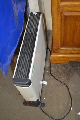 Lot 742 - Delonghi freestanding electric heater