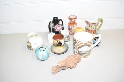 Lot 113 - MIXED LOT VARIOUS SMALL ITEMS TO INCLUDE VASES,...