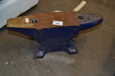 Lot 876 - An anvil