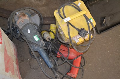 Lot 913 - Drill, angle grinder and 110v transformer