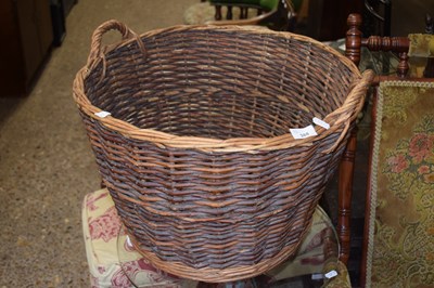 Lot 388 - Circular wicker basket 53cm diameter