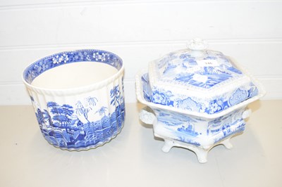 Lot 146 - MIXED LOT COMPRISING A SPODE TOWER PATTERN...
