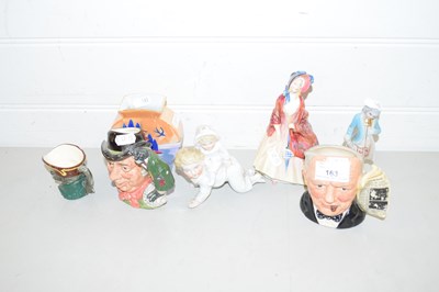 Lot 163 - MIXED LOT: CERAMICS TO INCLUDE SMALL ROYAL...