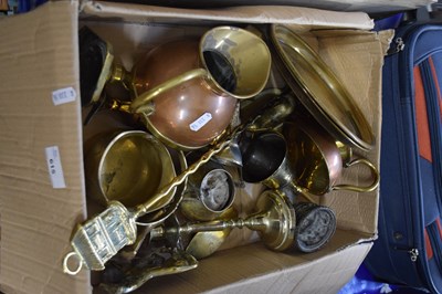 Lot 615 - Quantity of assorted metal wares to include...