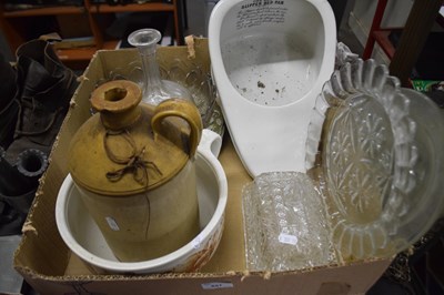 Lot 657 - Mixed Lot: Slipper bed pan, stone ware jar,...