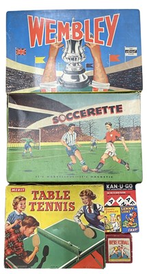 Lot 304 - A mixed lot of vintage board and table games,...