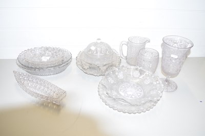 Lot 203 - VARIOUS CLEAR PRESSED GLASS WARES TO INCLUDE...