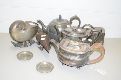 Lot 204 - VARIOUS SILVER PLATED TEA WARES, SPOON WARMER,...