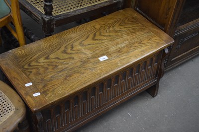 Lot 780 - A coffer