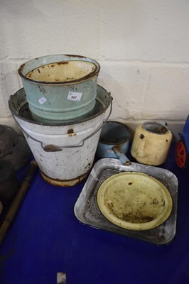 Lot 897 - Quantity of enamel items to include buckets,...