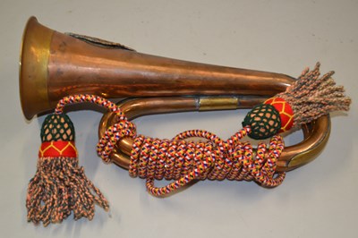 Lot 88 - Military horn with an Argyle & Sutherland...