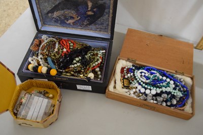 Lot 113 - Three cases of various assorted costume jewellery