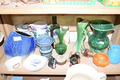 Lot 511 - MIXED LOT OF CERAMICS AND GLASS WARES TO...