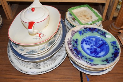 Lot 520 - VARIOUS VICTORIAN AND LATER CERAMICS TO...