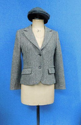 Lot 74 - A lady's Harris Tweed jacket, single breasted...