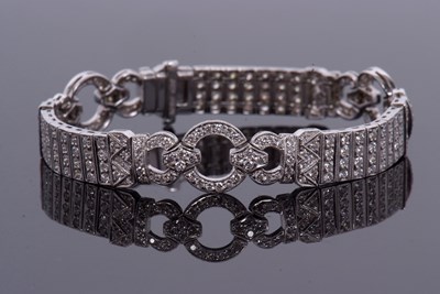 Lot 364 - An 18ct white gold and diamond Art Deco style...