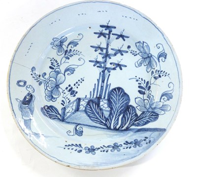 Lot 385 - 18th century Delft dish with a chinoiserie...