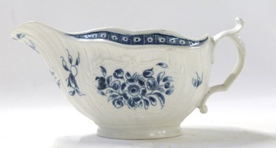 Lot 442 - 18th century Worcester porcelain sauce boat...