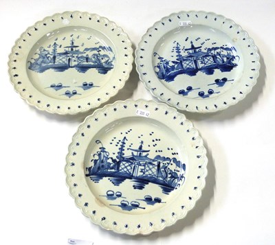 Lot 475 - Group of three late 18th century pearl ware...