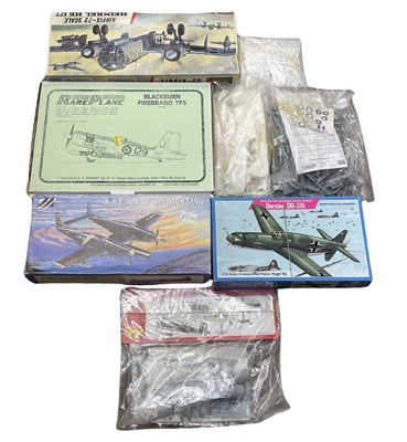 Lot 125 - A mixed lot of aeroplane scale model building...