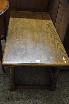 Lot 266 - 20TH CENTURY RECTANGULAR OAK COFFEE TABLE,...