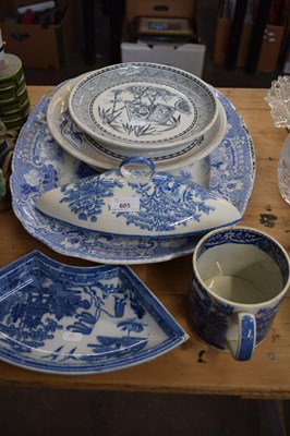 Lot 605 - BLUE AND WHITE PEARLWARE AND LARGE SERVING DISHES