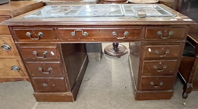 Lot 535 - Early 20th century mahogany twin pedestal...