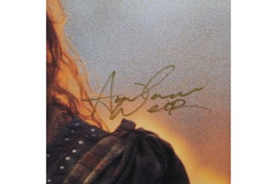 Lot 89 - A one sheet poster for Braveheart starring Mel...