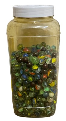 Lot 295 - A large quantity of assorted marbles